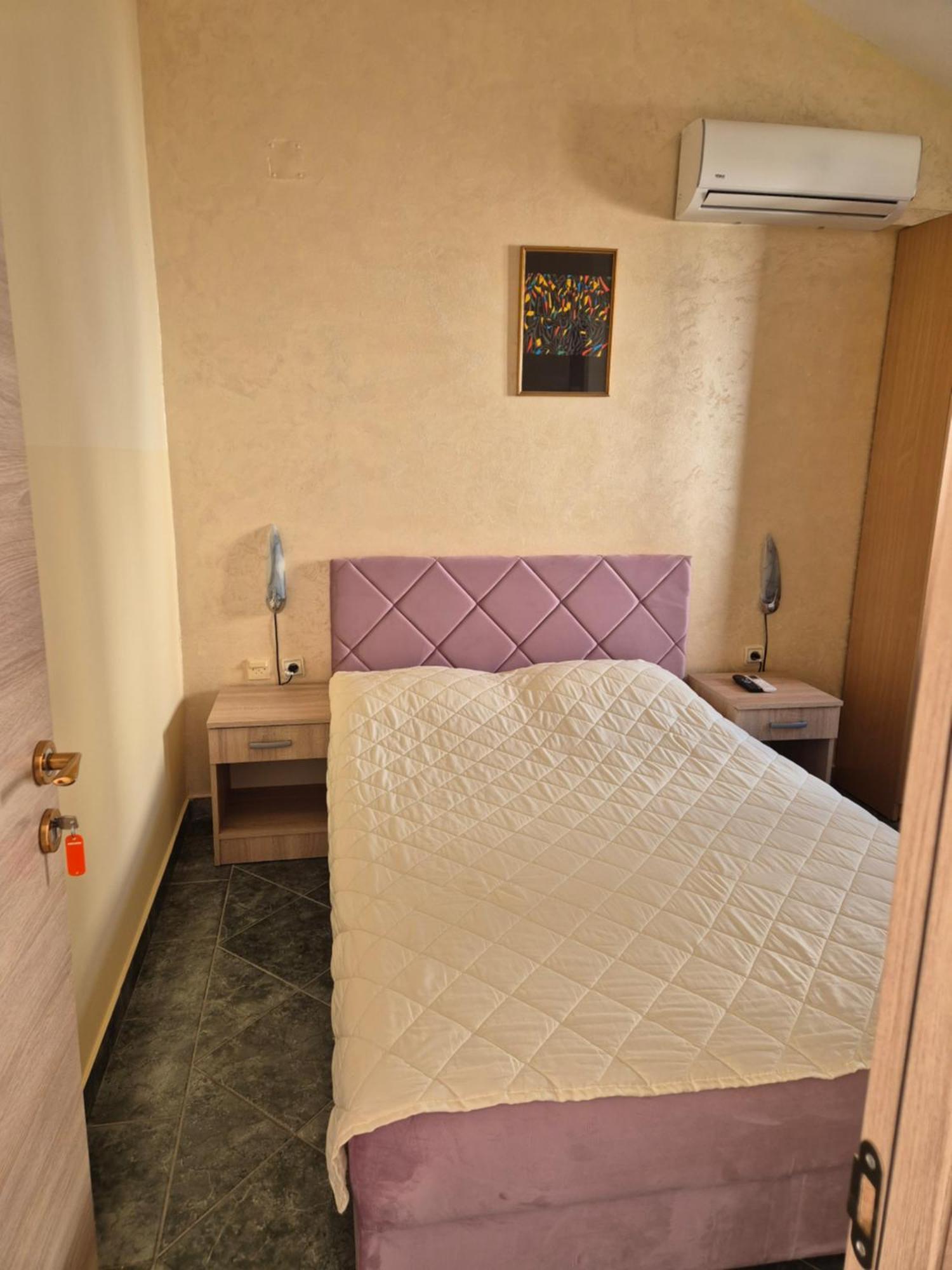 Mali Milocer Bay Accommodation Sveti Stefan Chambre photo