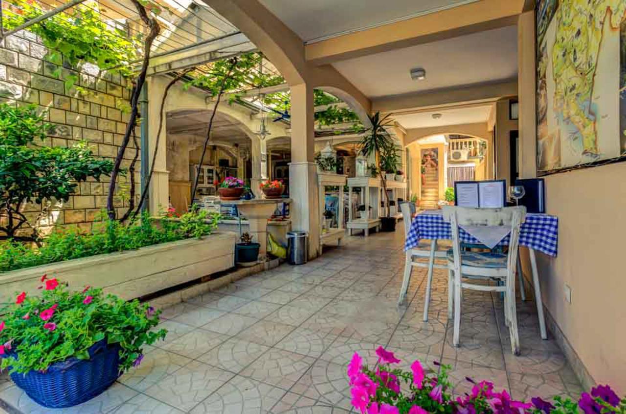 Mali Milocer Bay Accommodation Sveti Stefan Extérieur photo