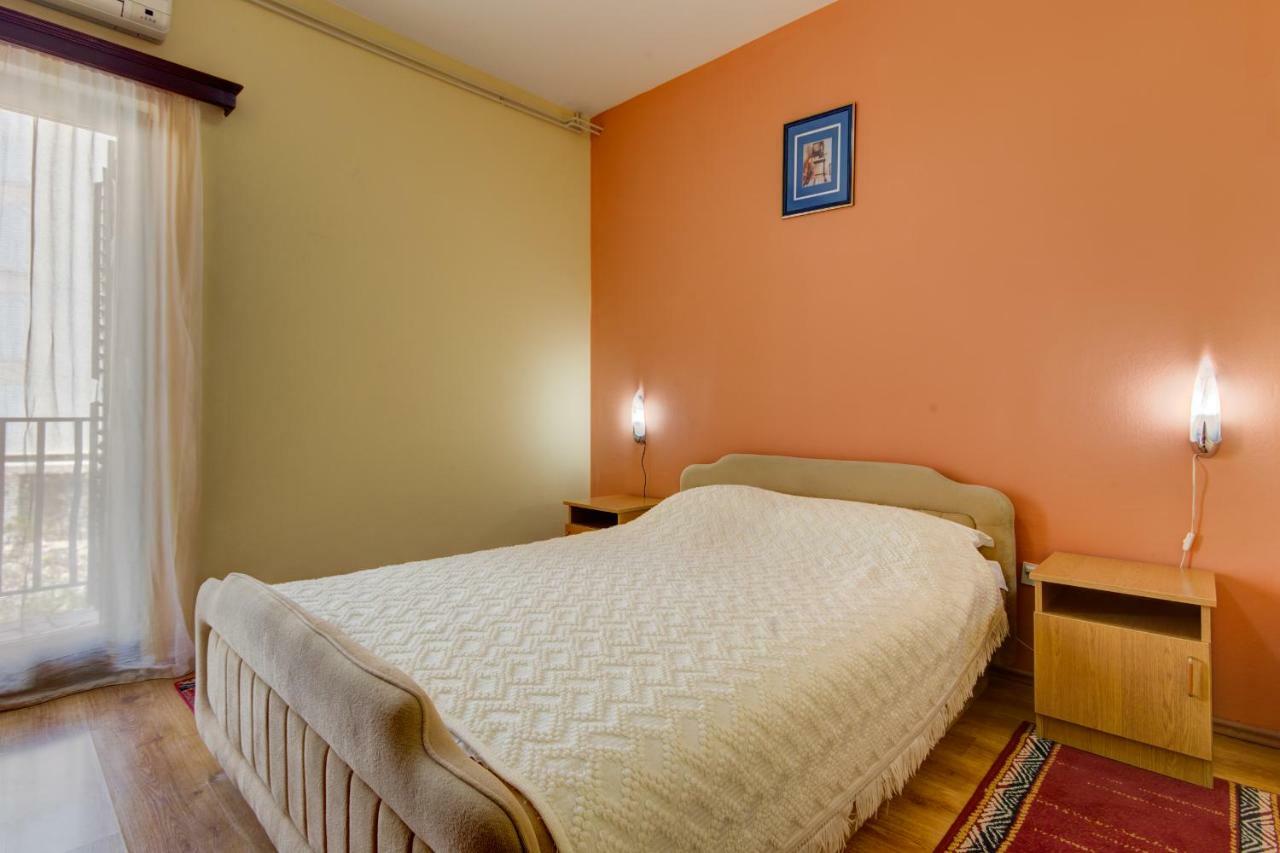 Mali Milocer Bay Accommodation Sveti Stefan Extérieur photo